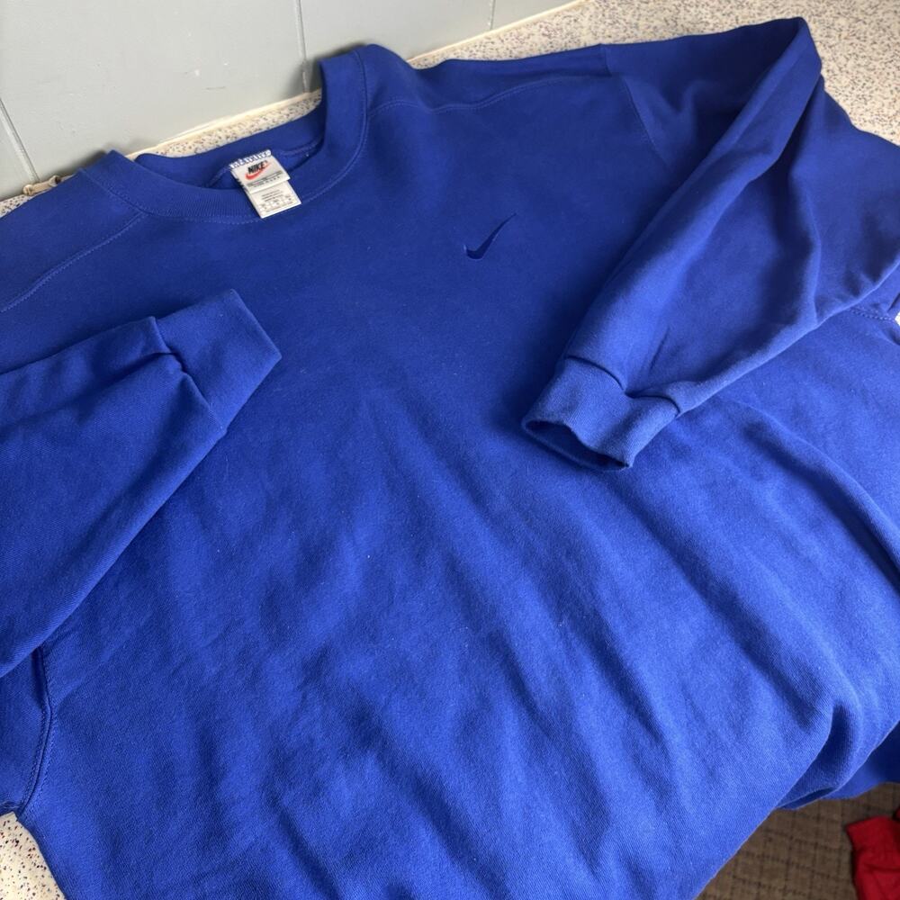 Vintage 90’s NIKE Royal Blue Crewneck Sweatshirt Made In USA XL Preppy Sport Y2K